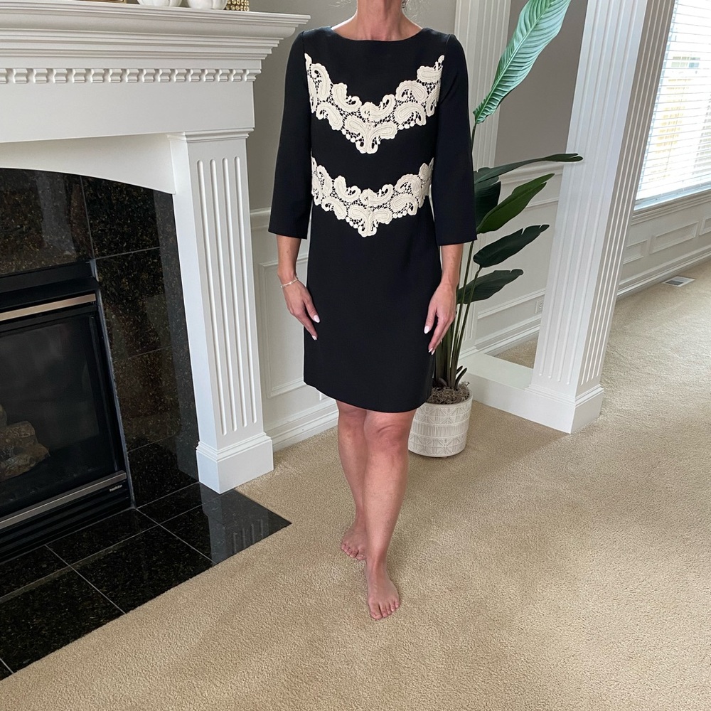 Lace appliqué crepe dress